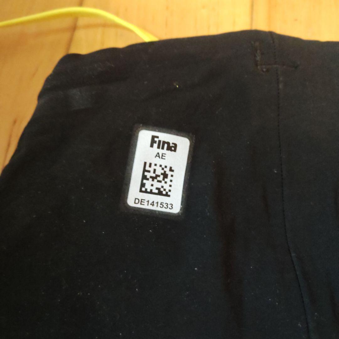 クマ　　競泳水着　サイズsss