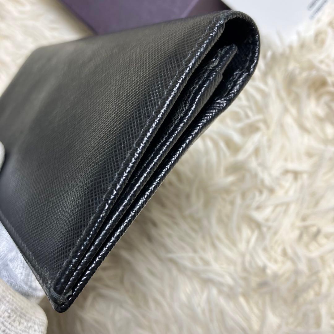 現行 プラダ ロングウォレット サフィアーノ 三角プレート IC内蔵
