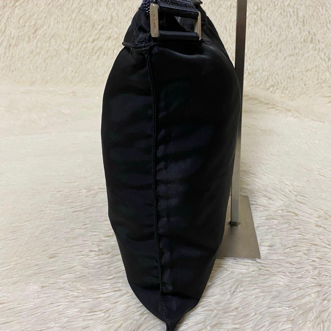 mimo@プロフ必読♡PRADA プラダテスート　ショルダーバッグブラック