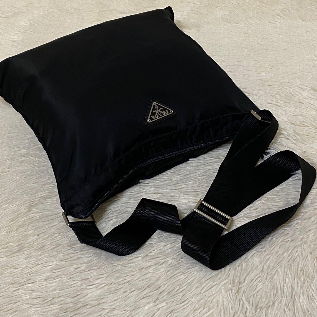 mimo@プロフ必読♡PRADA プラダテスート　ショルダーバッグブラック