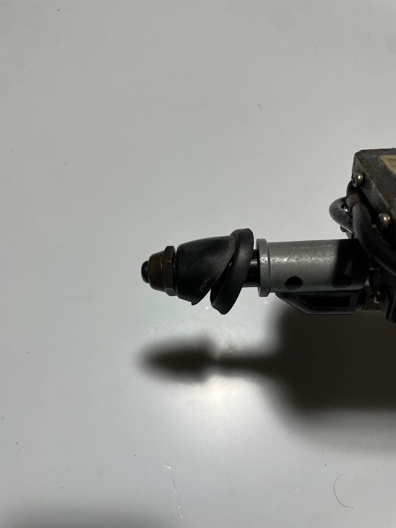 メルセデスベンツ W123 230E ラジオアンテナ