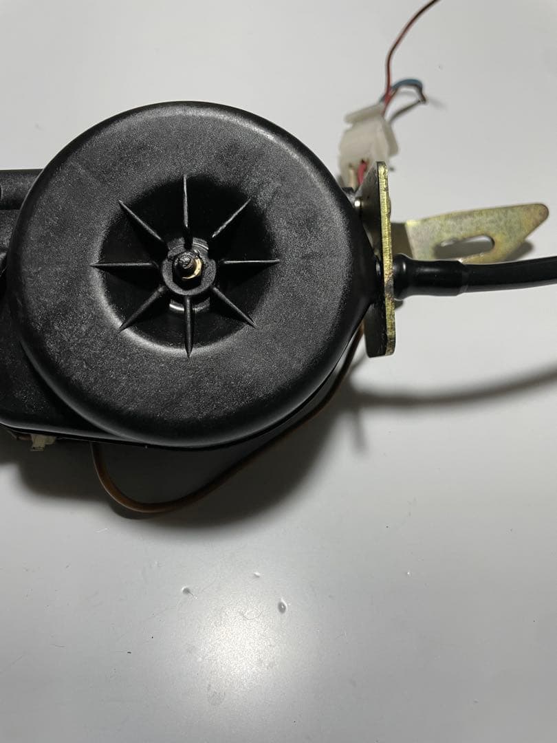 メルセデスベンツ W123 230E ラジオアンテナ