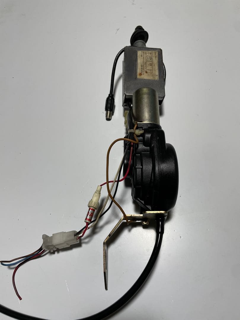 メルセデスベンツ W123 230E ラジオアンテナ