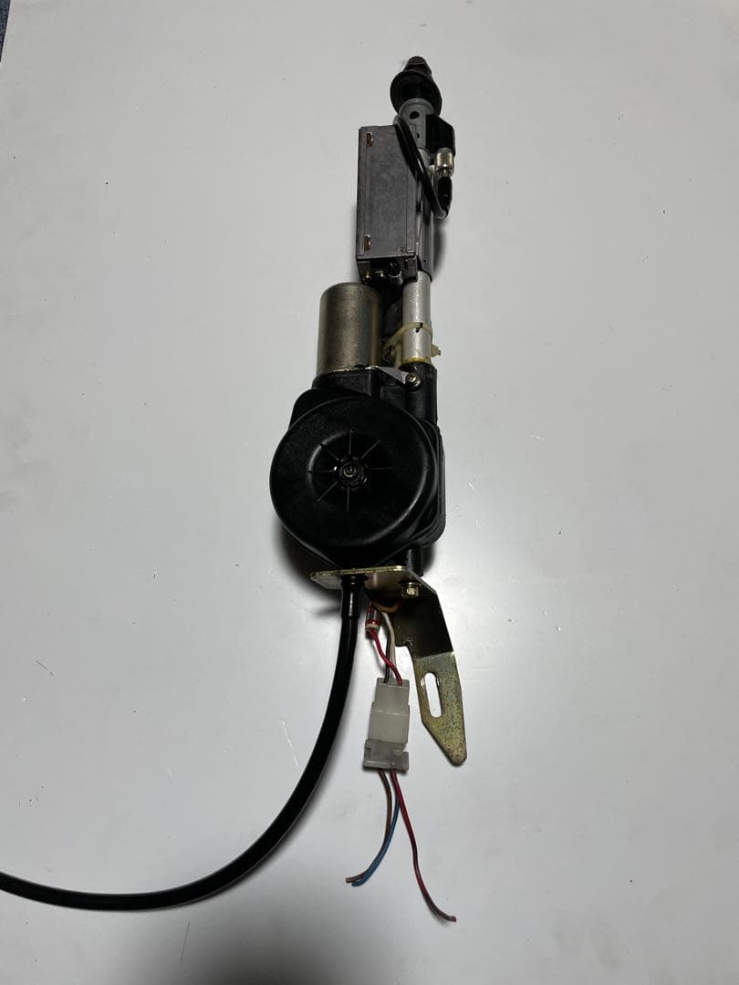 メルセデスベンツ W123 230E ラジオアンテナ