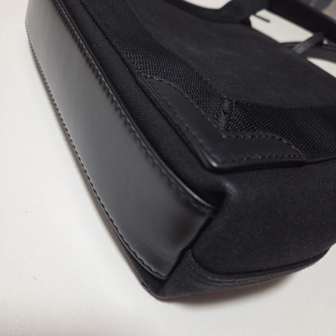 BALENCIAGA ブラック ショルダーバッグ