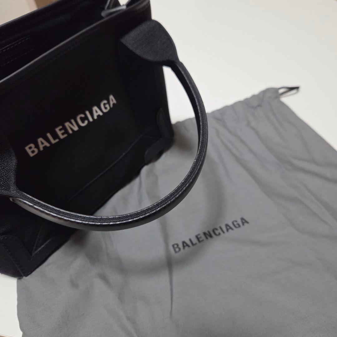 BALENCIAGA ブラック ショルダーバッグ