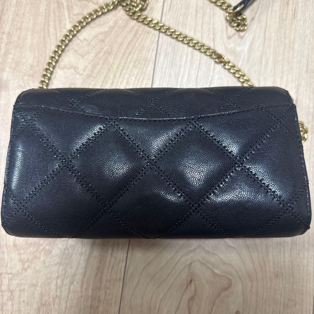 トリーバーチ　チェーンウォレット