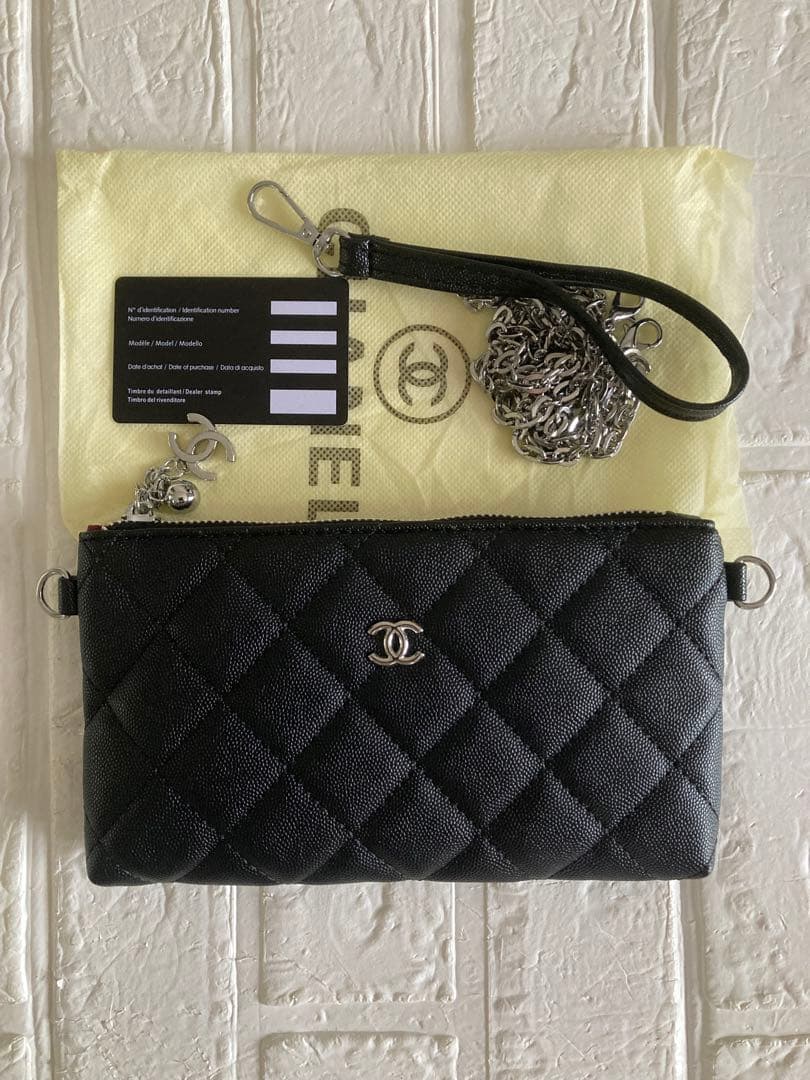 シャネル ノベルティ ポーチ 13000円ショルダーポーチ ショルダーバック