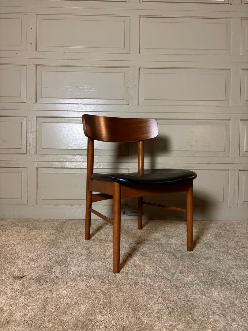 【ako】カリモク60 Tチェア ダイニングチェア スタンダードブラック