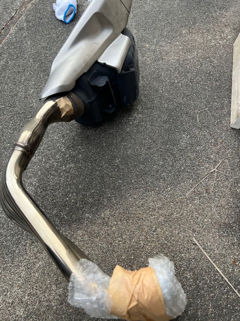 cbr650r純正マフラー　2021年式