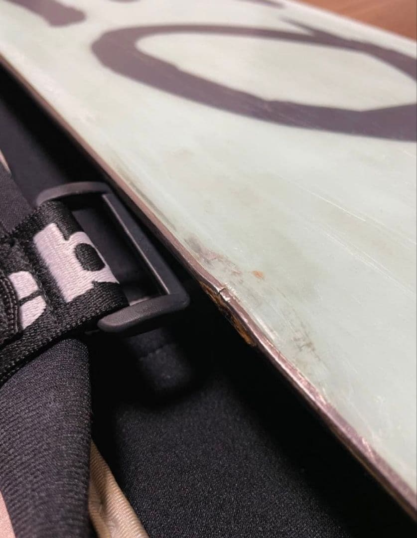 y*k様 バタレオンスノーボード＋バートンビンディング2点セット　ソールカバー付