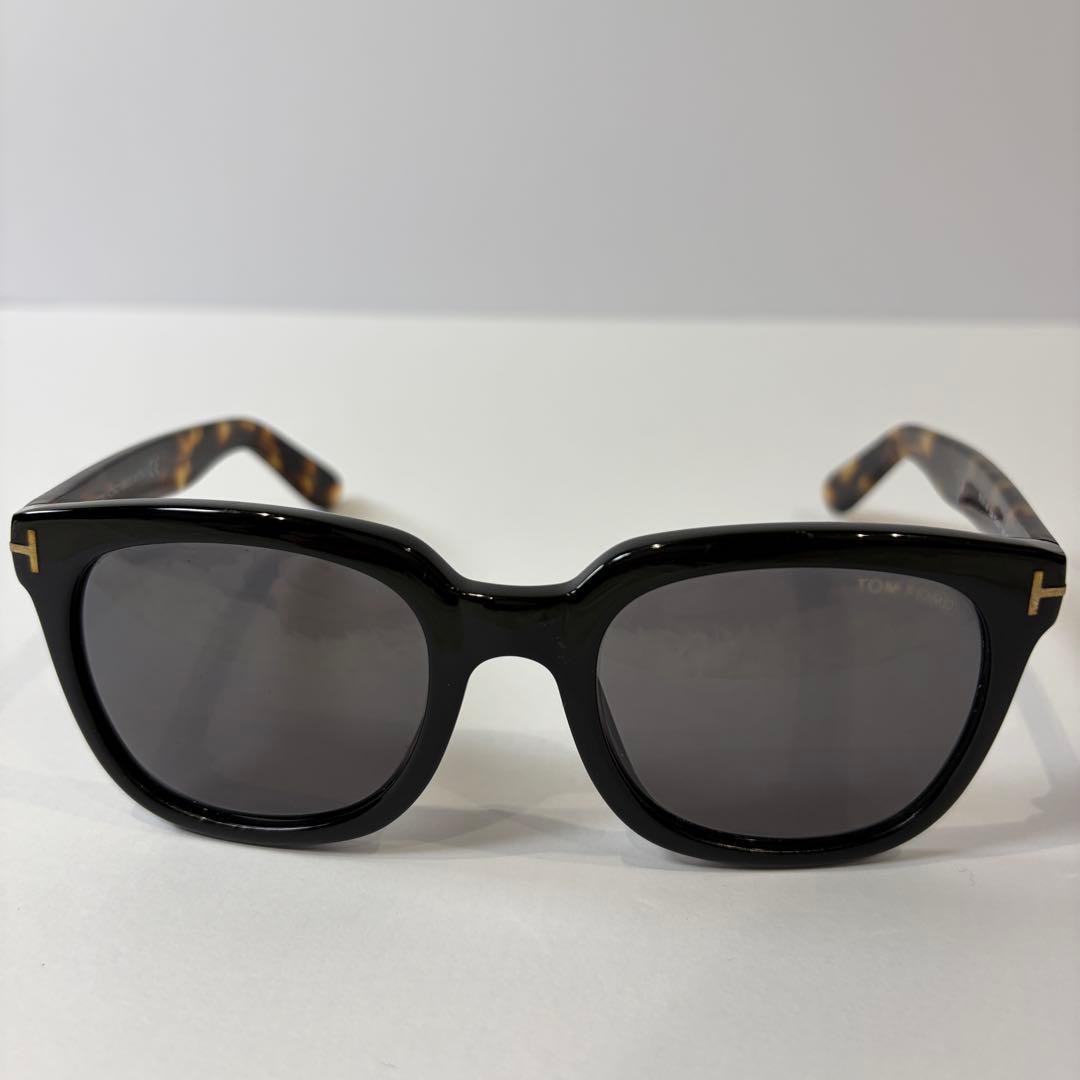 【美品】トムフォード TF211 ウェリントン型サングラス べっ甲/黒 ケース付