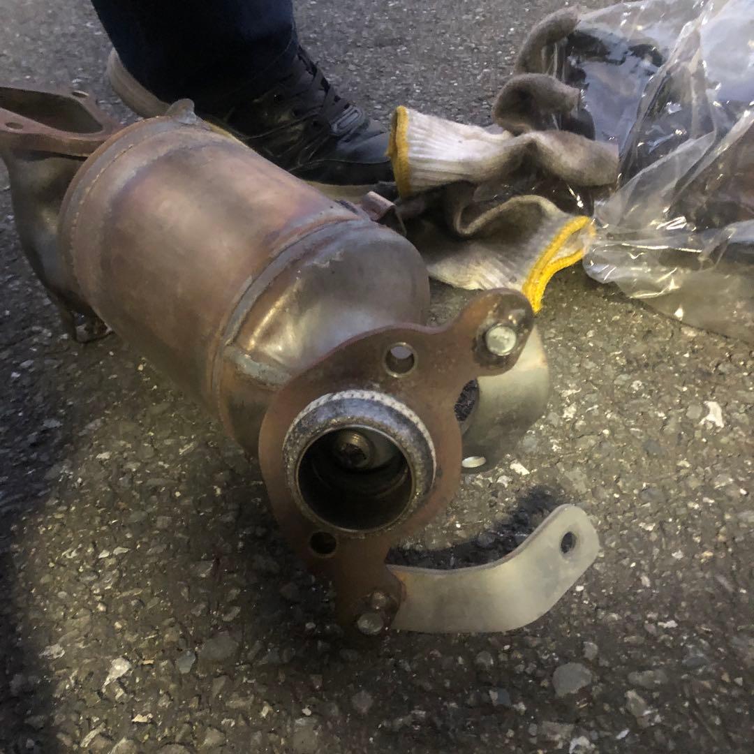 zc33s スイスポ 触媒