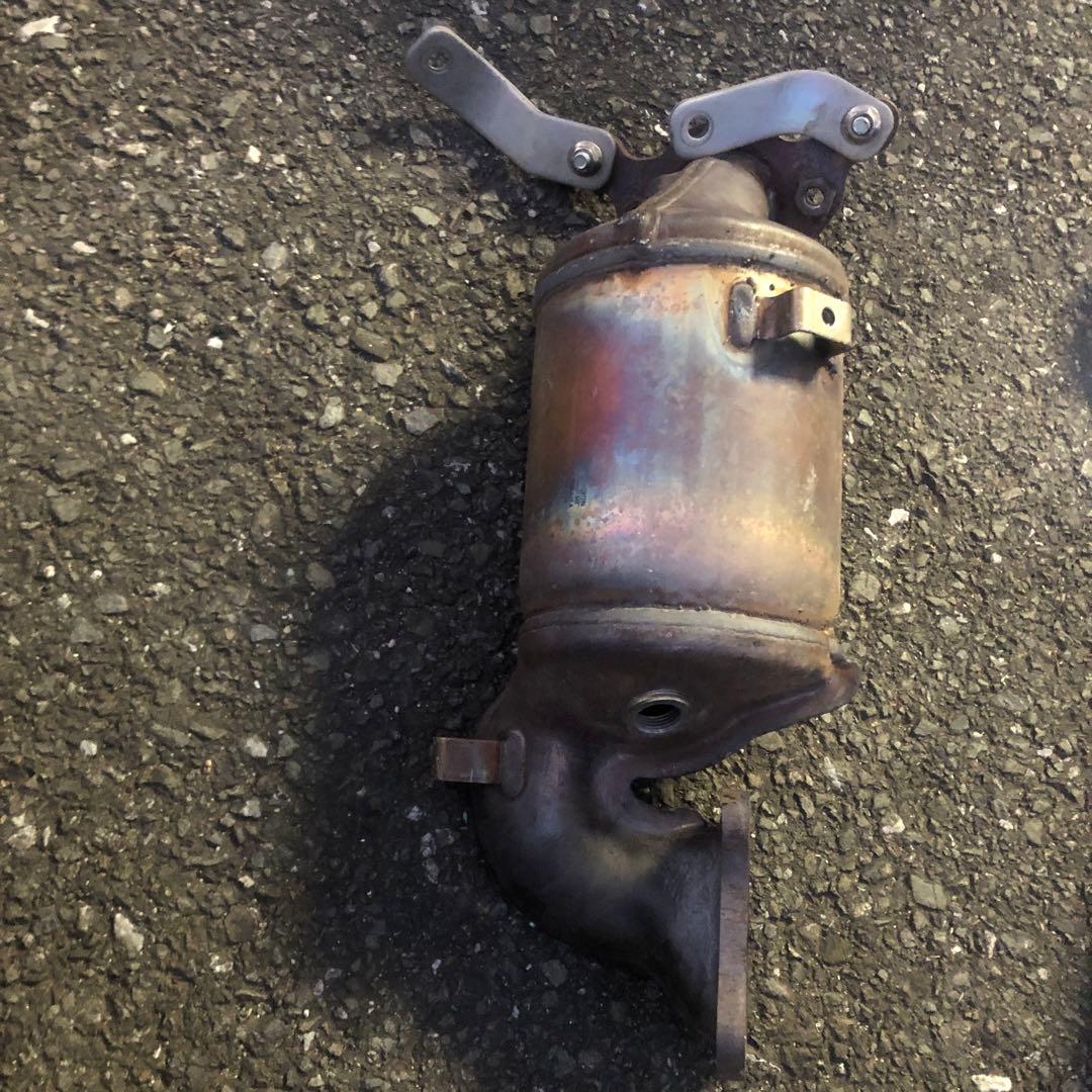 zc33s スイスポ 触媒