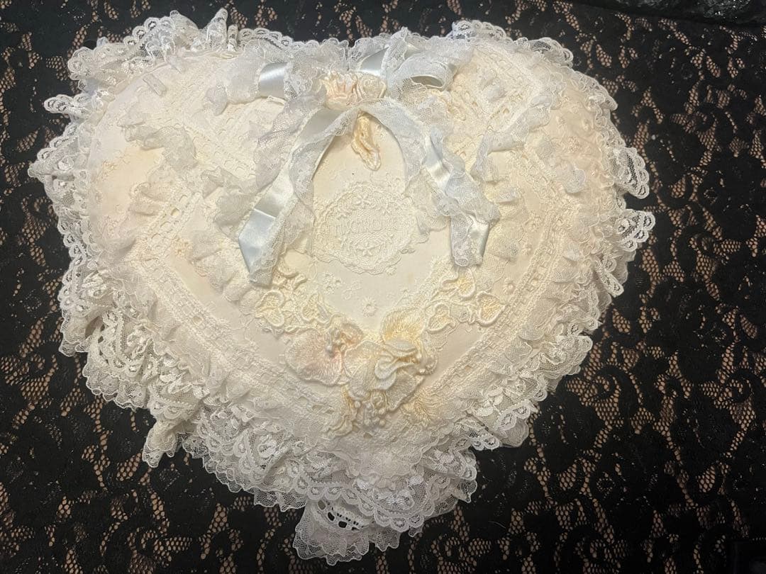 さえら　ハート型クッション