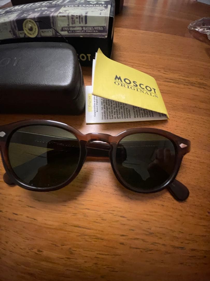 正規品　MOSCOT ORIGINALS NYC ブラウンサングラスレムトッシュ
