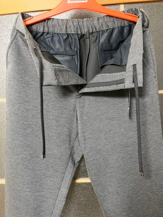 ブラックレーベル　パンツ