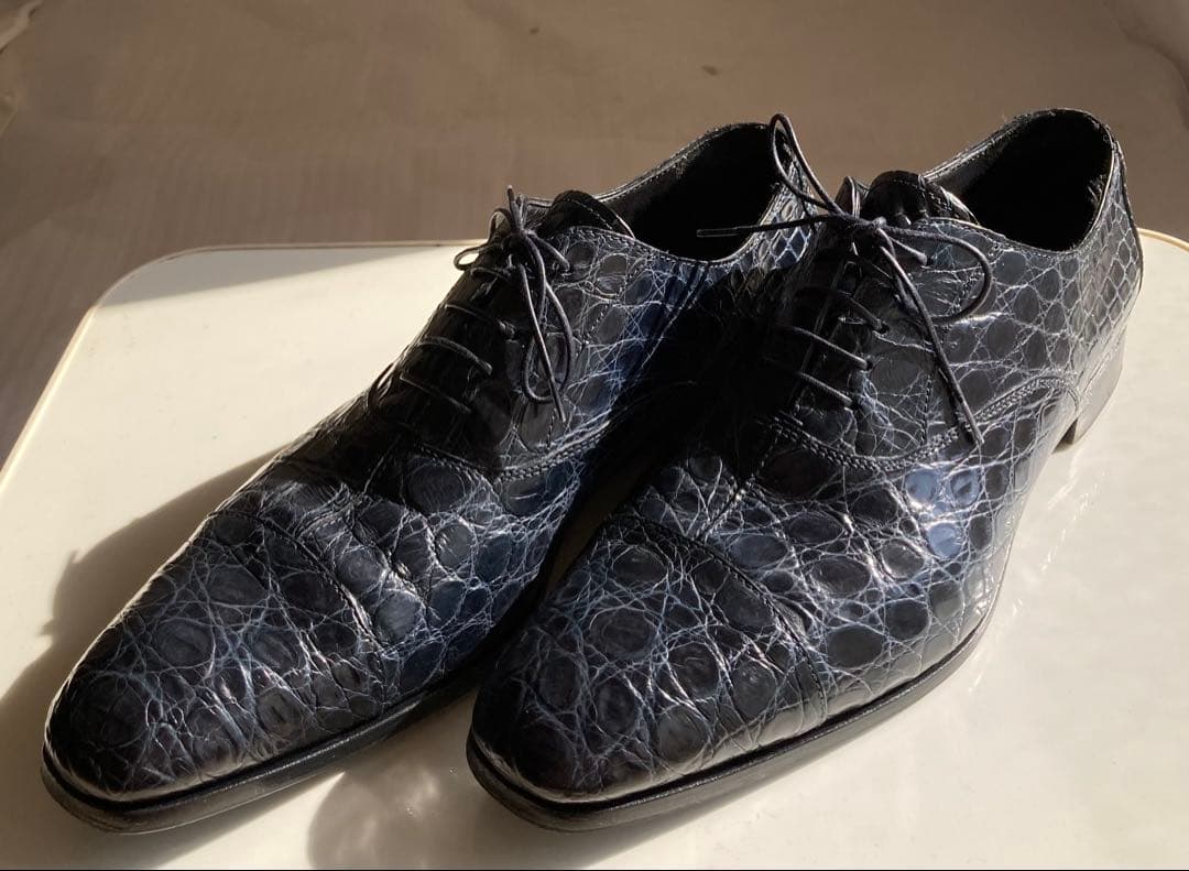 プラダ　クロコシューズ
