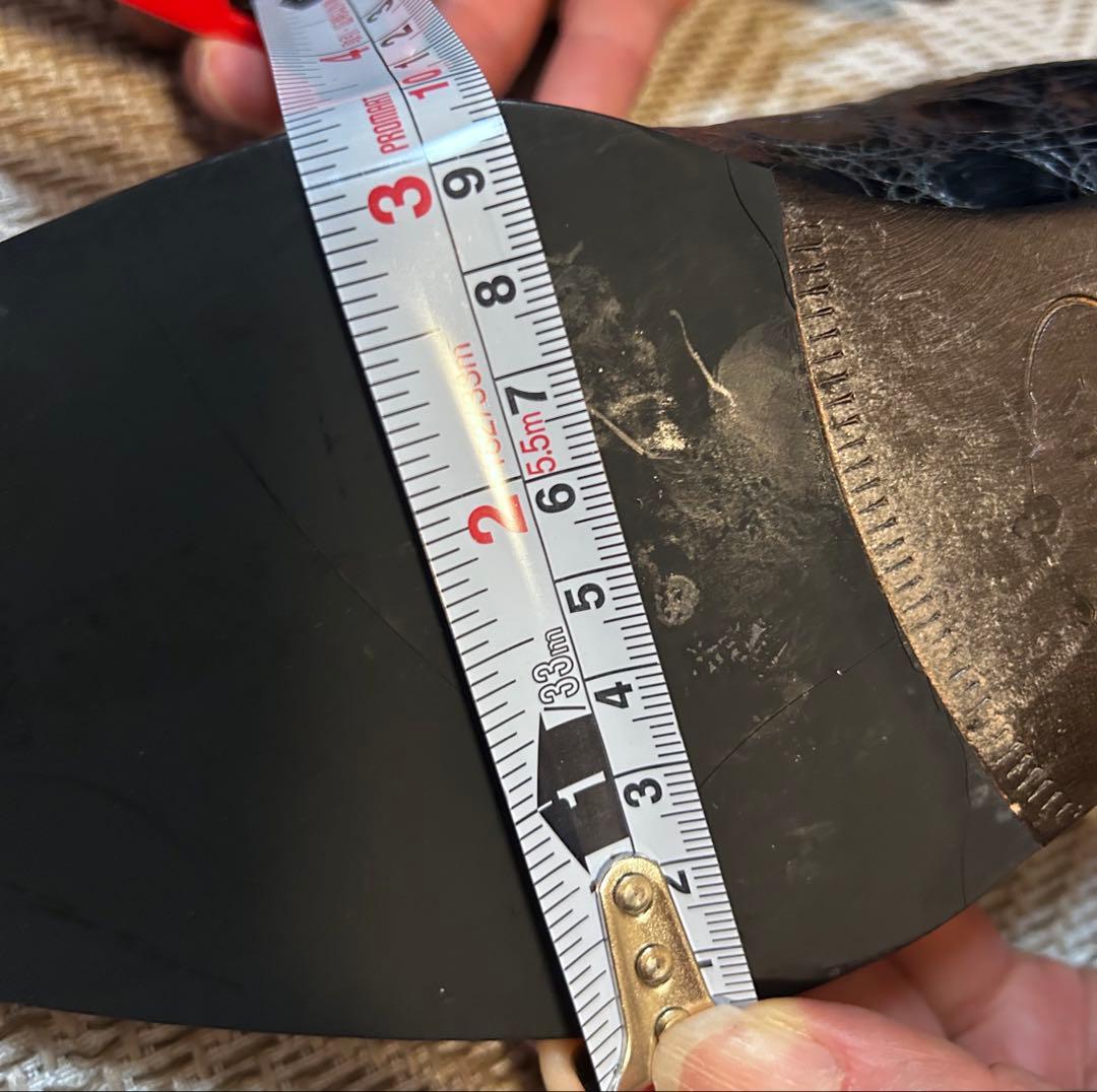 プラダ　クロコシューズ