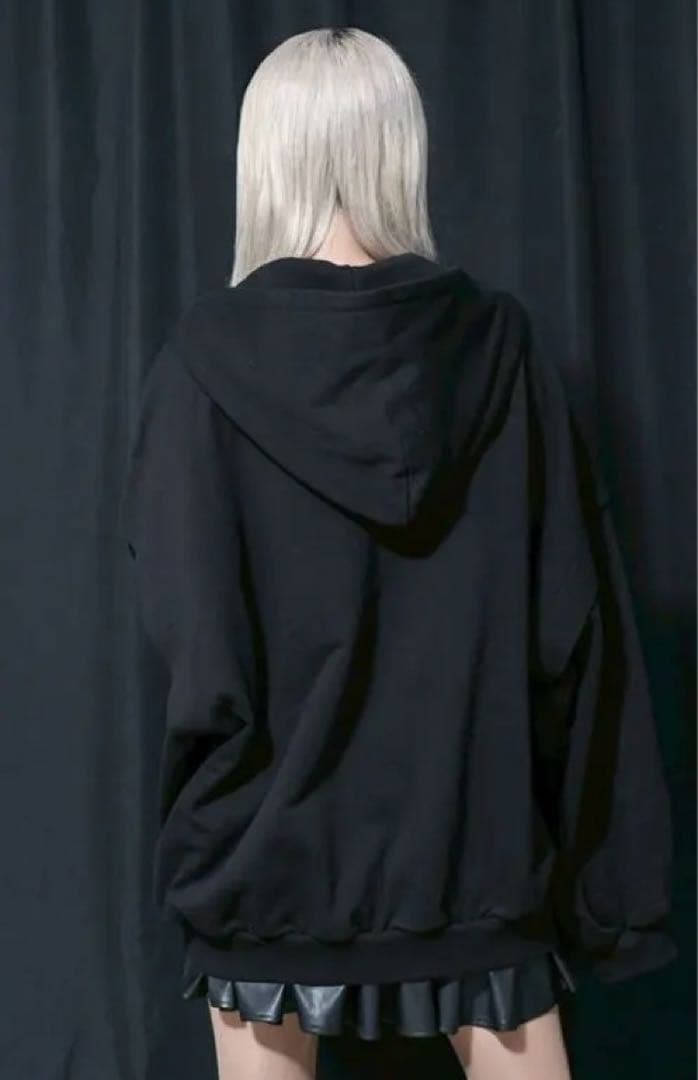 新品未開封 オーバーサイズ グラフィックプリント レフレム ZIPパーカー