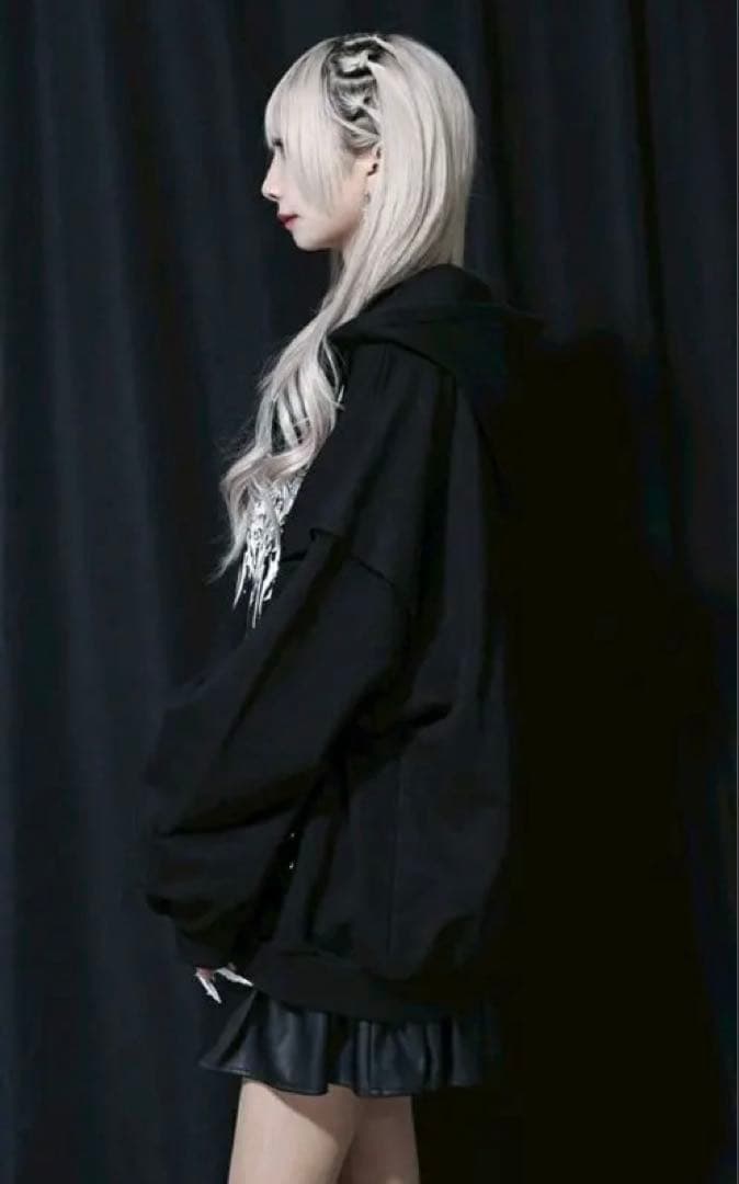 新品未開封 オーバーサイズ グラフィックプリント レフレム ZIPパーカー