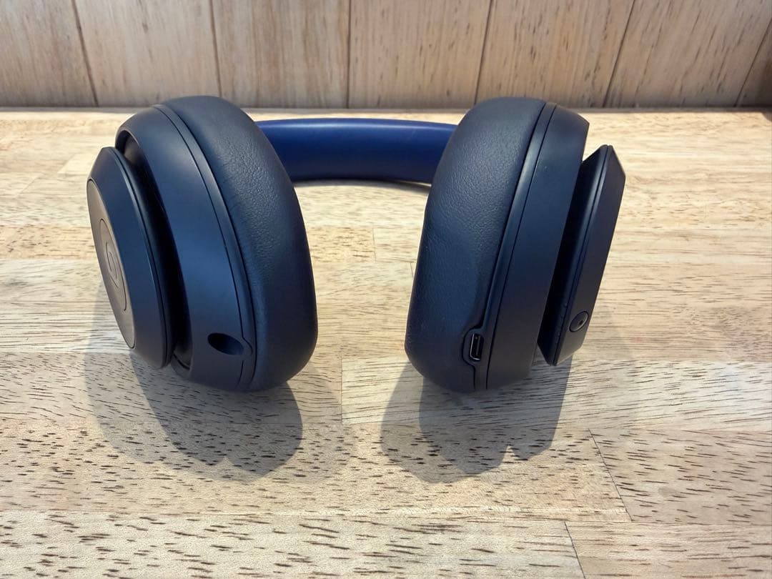 美品 Beats Studio Pro ネイビー　ワイヤレスヘッドホン