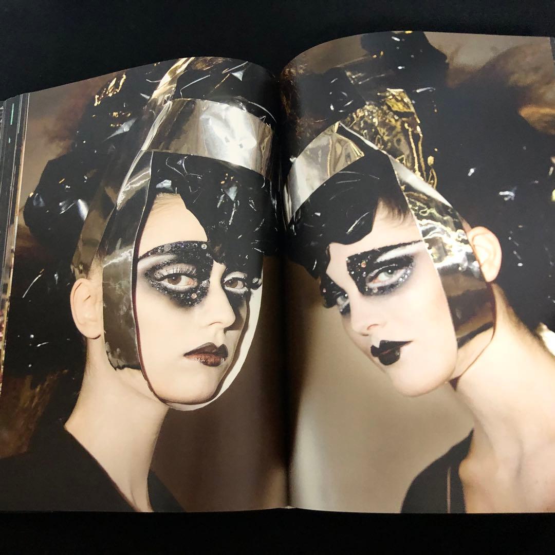 ディオール バックステージ写真集「BACKSTAGE DIOR」ジョンガリアーノ