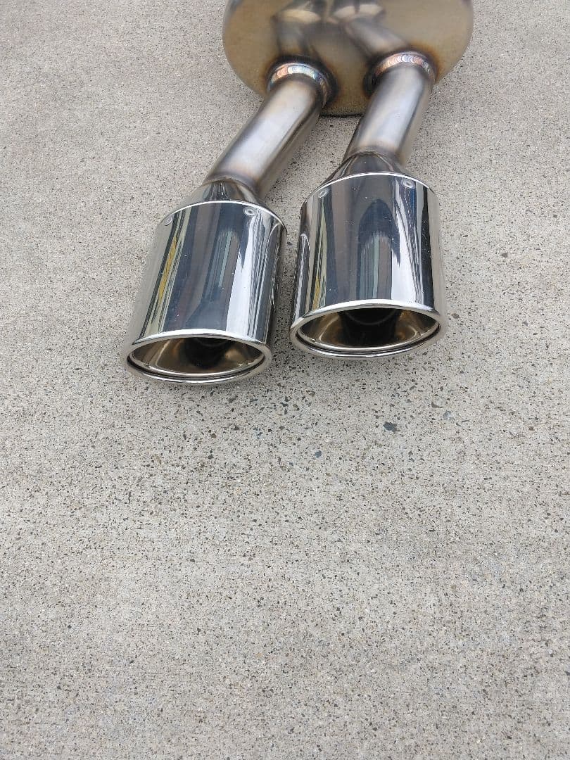 ヤリスクロス　ガナドールマフラー