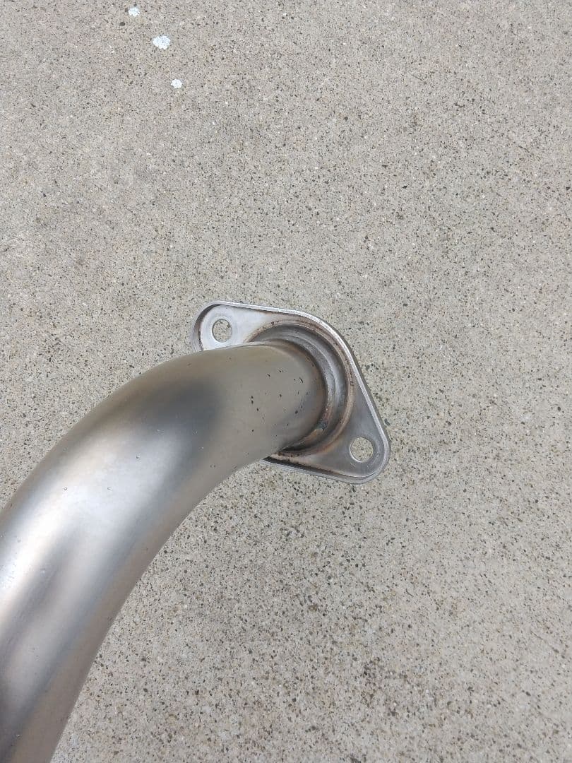 ヤリスクロス　ガナドールマフラー