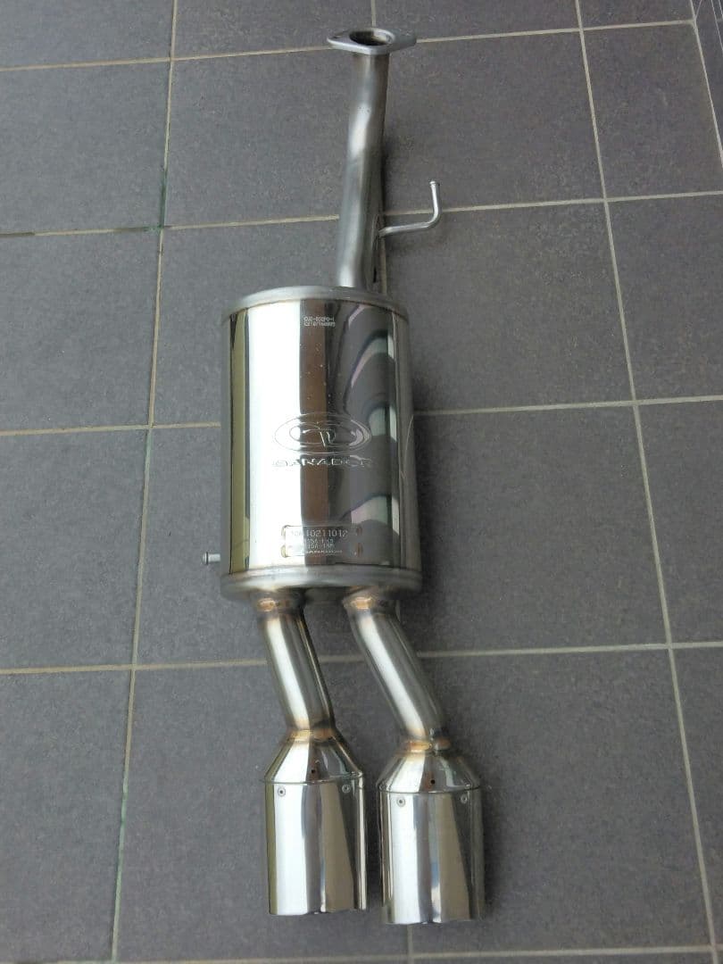 ヤリスクロス　ガナドールマフラー