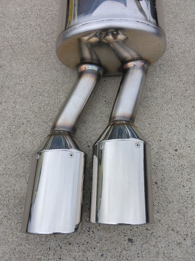 ヤリスクロス　ガナドールマフラー