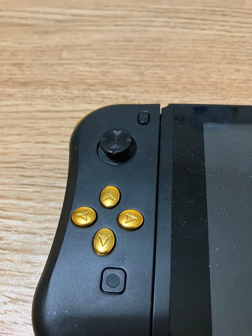 Nintendo Switch 本体 ゴールドボタン