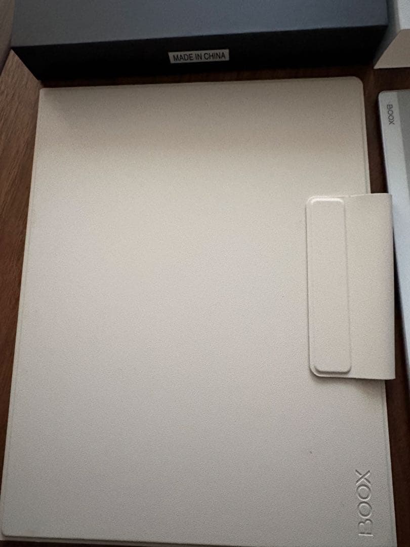 Boox Go 10.3 純正ケース付き