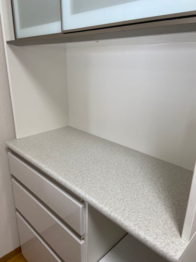 ニトリ／キッチンボードアルミナ2 100KBWH ￼￼スライド式扉 収納力抜群