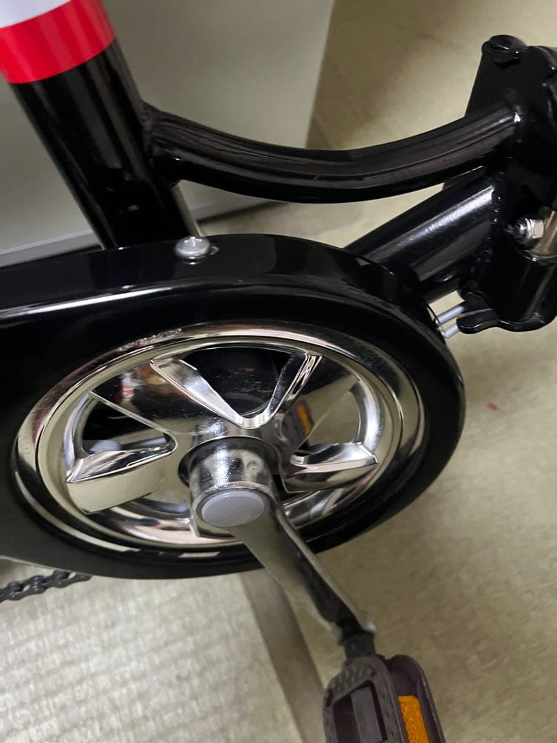 折りたたミラート20イン外装6段オートライト