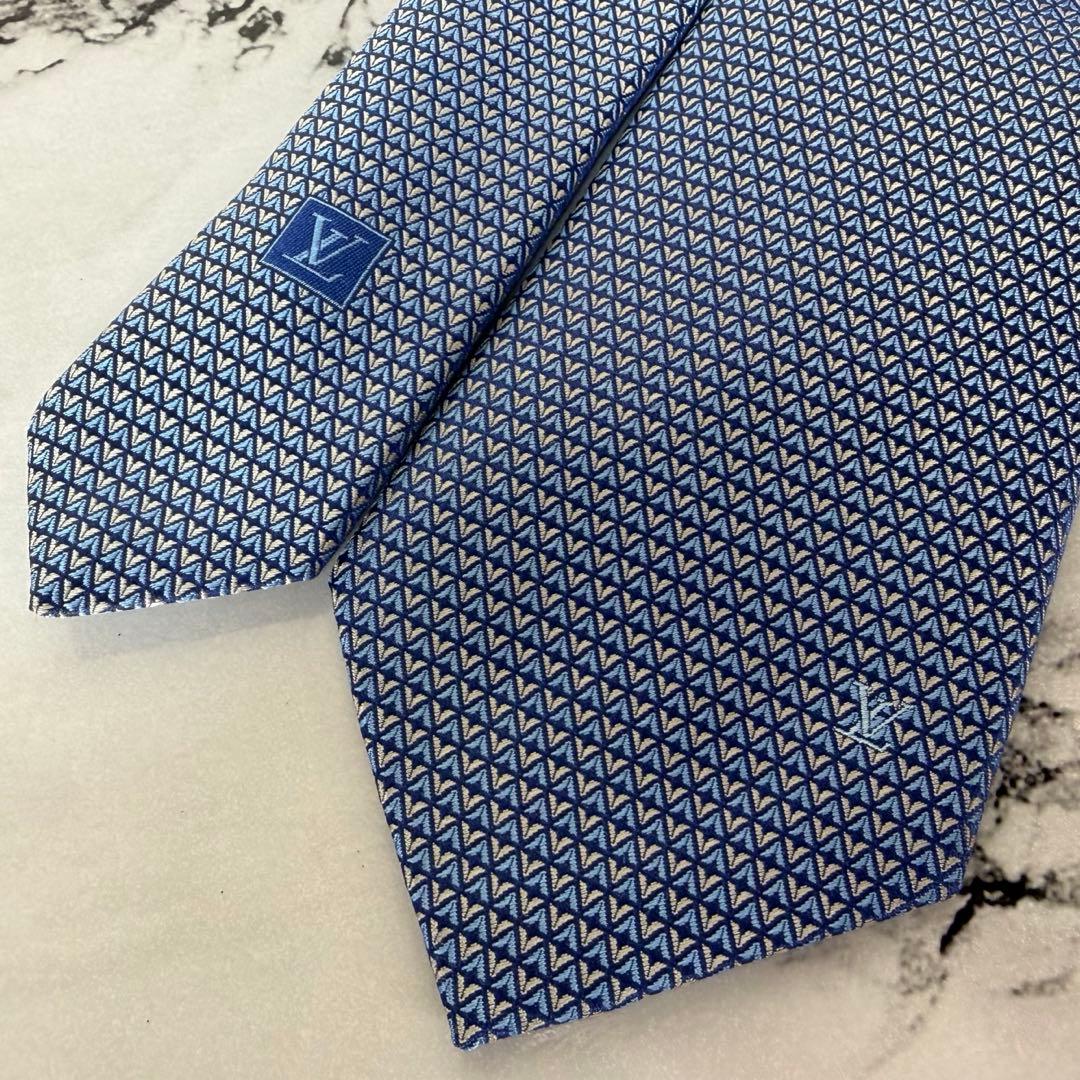 未使用品✨ルイヴィトン 最高級ネクタイ ダイヤモンドV 現行タグ 箱完備
