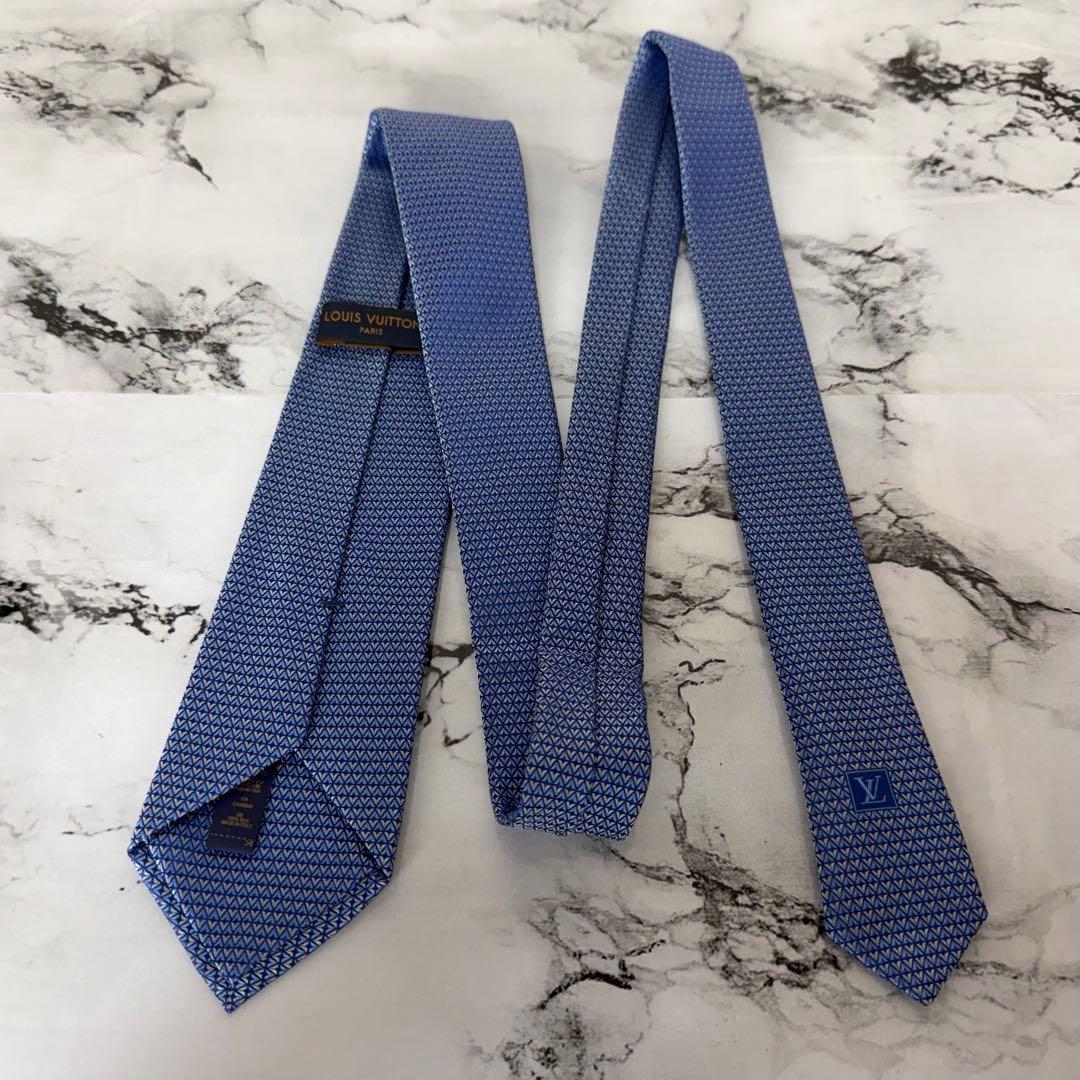 未使用品✨ルイヴィトン 最高級ネクタイ ダイヤモンドV 現行タグ 箱完備