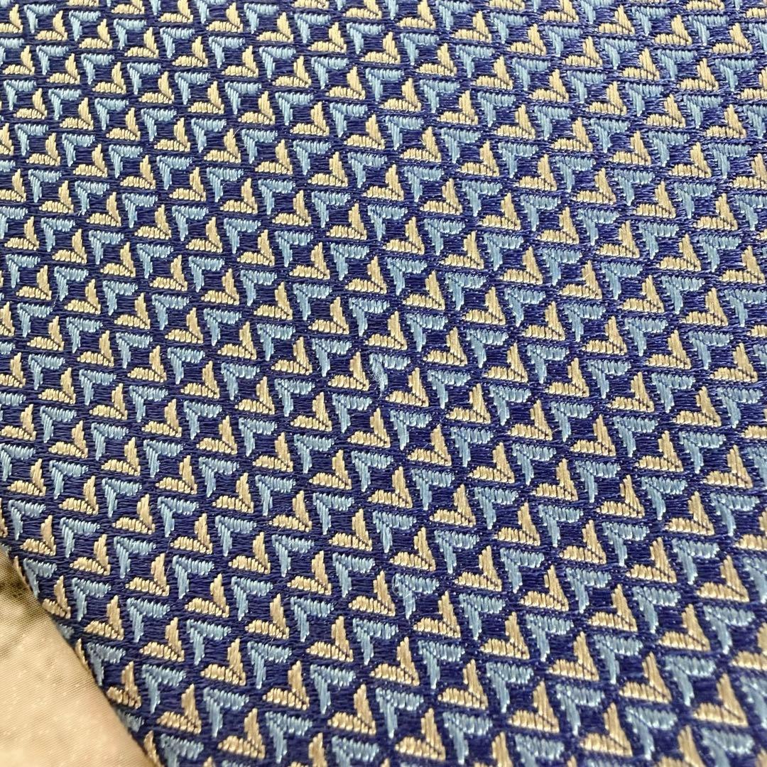 未使用品✨ルイヴィトン 最高級ネクタイ ダイヤモンドV 現行タグ 箱完備