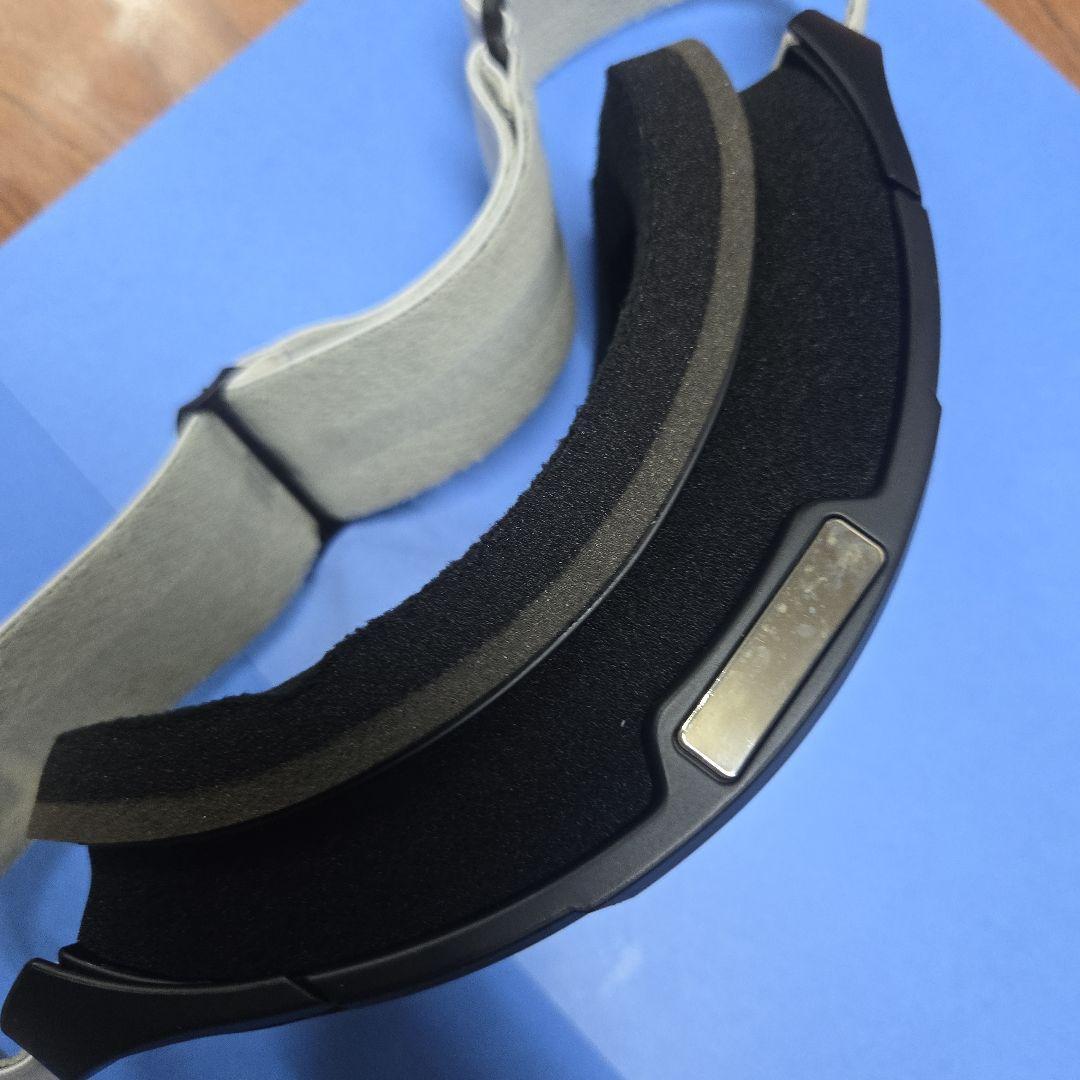 スポーツゴーグル