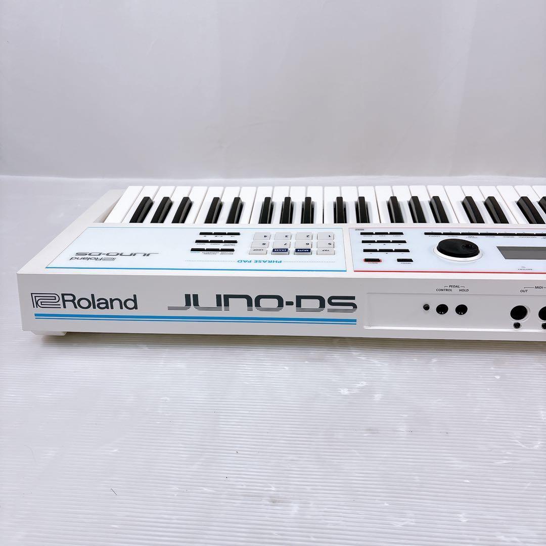 【極美品】Roland ローランド JUNO-DS61 シンセサイザー ケース付