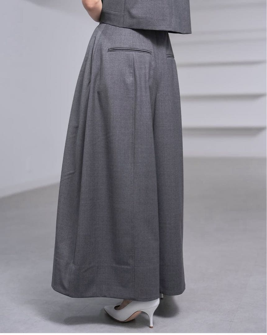 SHE TOKYO Fredグレー ワイドパンツ プリーツ入り