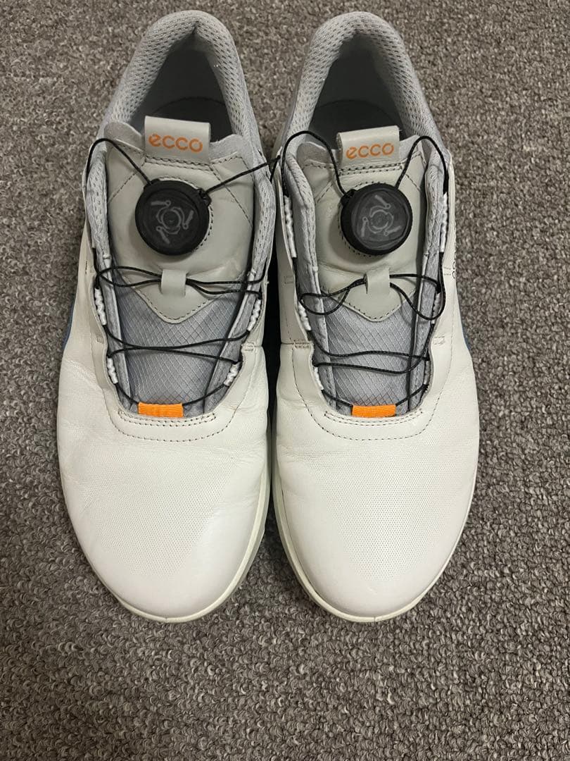 エコーゴルフシューズ