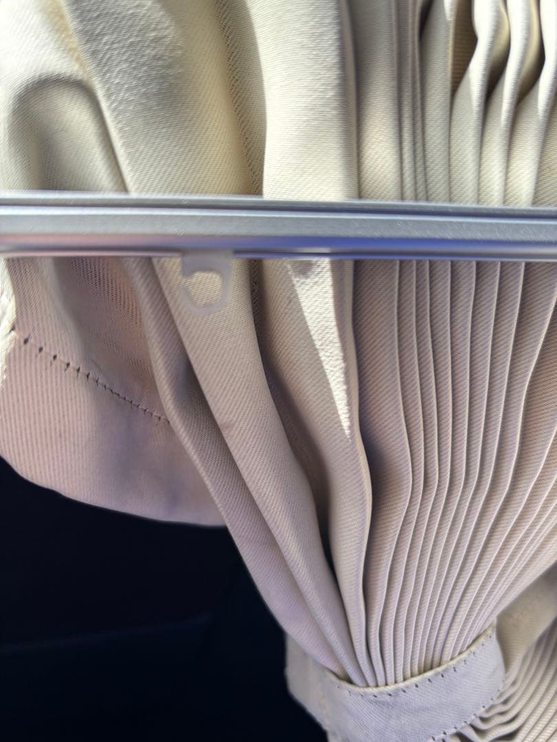 プチプチ　三菱デリカd5専用純正車内カーテン サンシェード