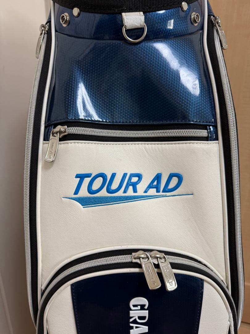 美品★ツアーAD★キャディバッグ★ゴルフ★グラファイトデザイン★ツアーモデル