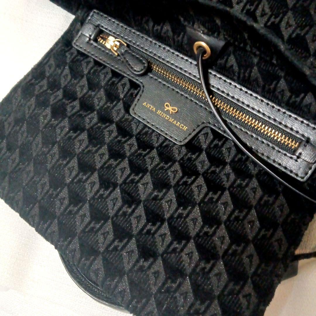 ANYA HINDMARCH トートバッグ