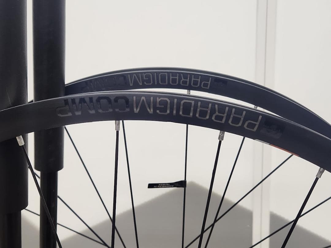 TREKボントレガー パラダイムコンプTLR ディスクホイル 160ｍｍＲＴ付