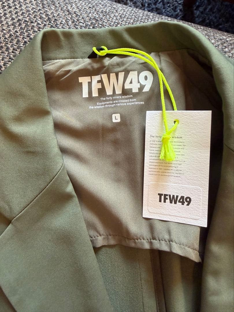 【新品未使用】TFW49 ジャケット　Lサイズ