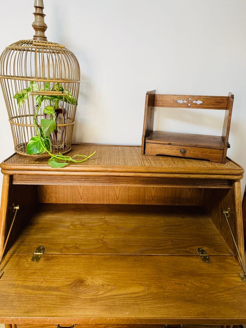 み*み様 【美品】大容量 レトロ アンティーク 丸十家具 ラタン ライティングビ