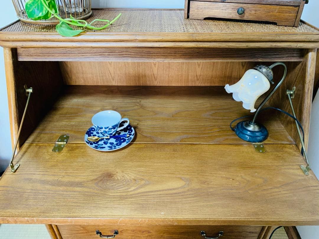 み*み様 【美品】大容量 レトロ アンティーク 丸十家具 ラタン ライティングビ