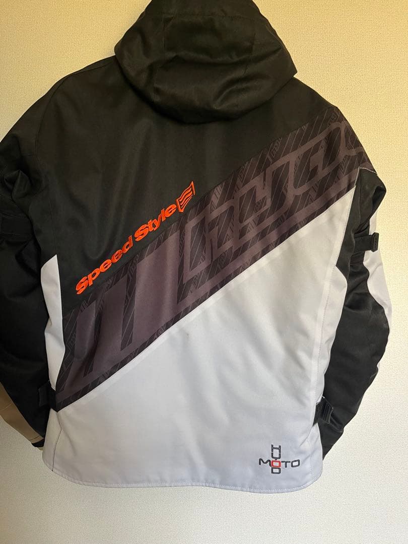 HYOD D3O フード付きジャケット Lサイズ ウインタージャケット